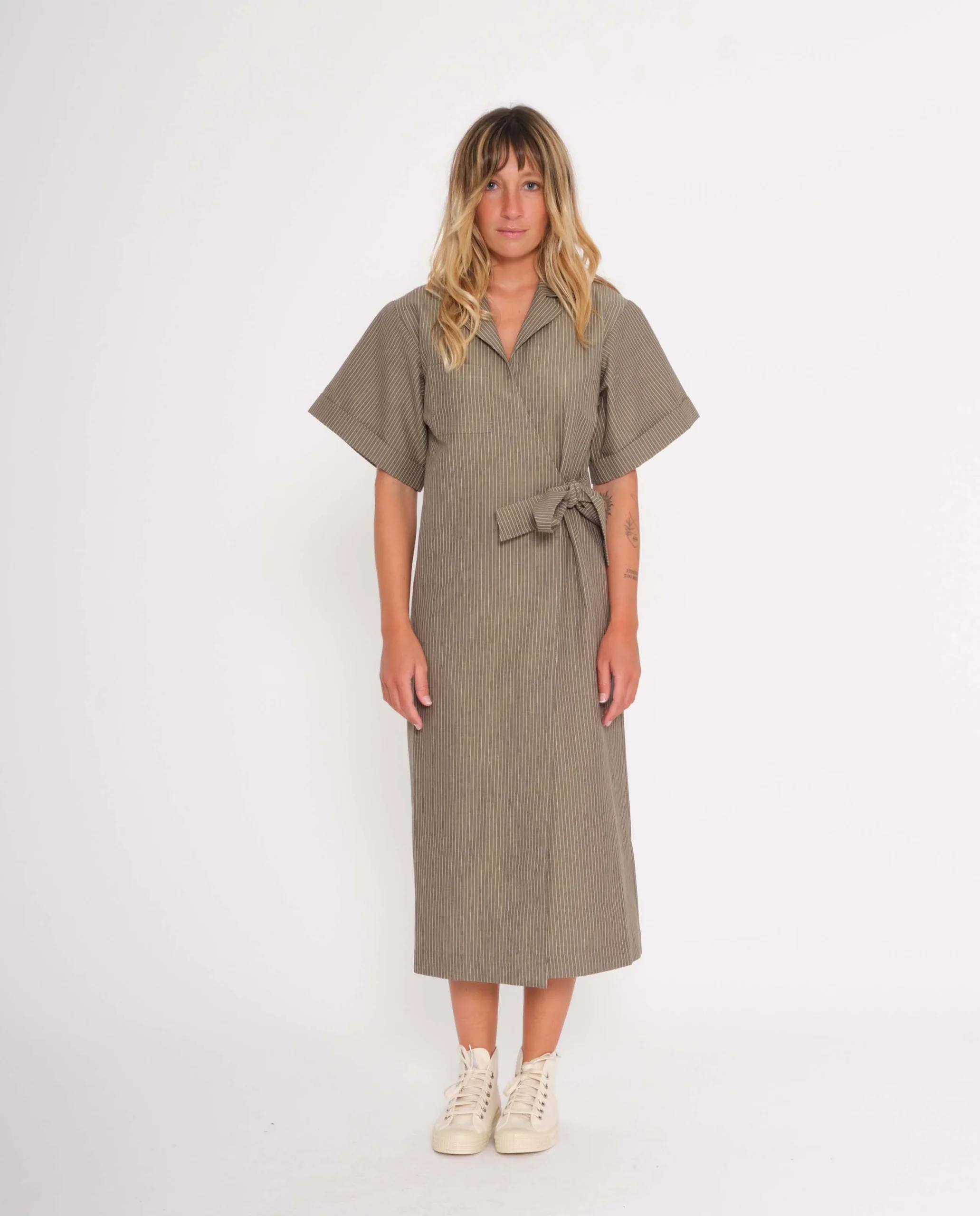 Robe cache-coeur en coton bio et lin