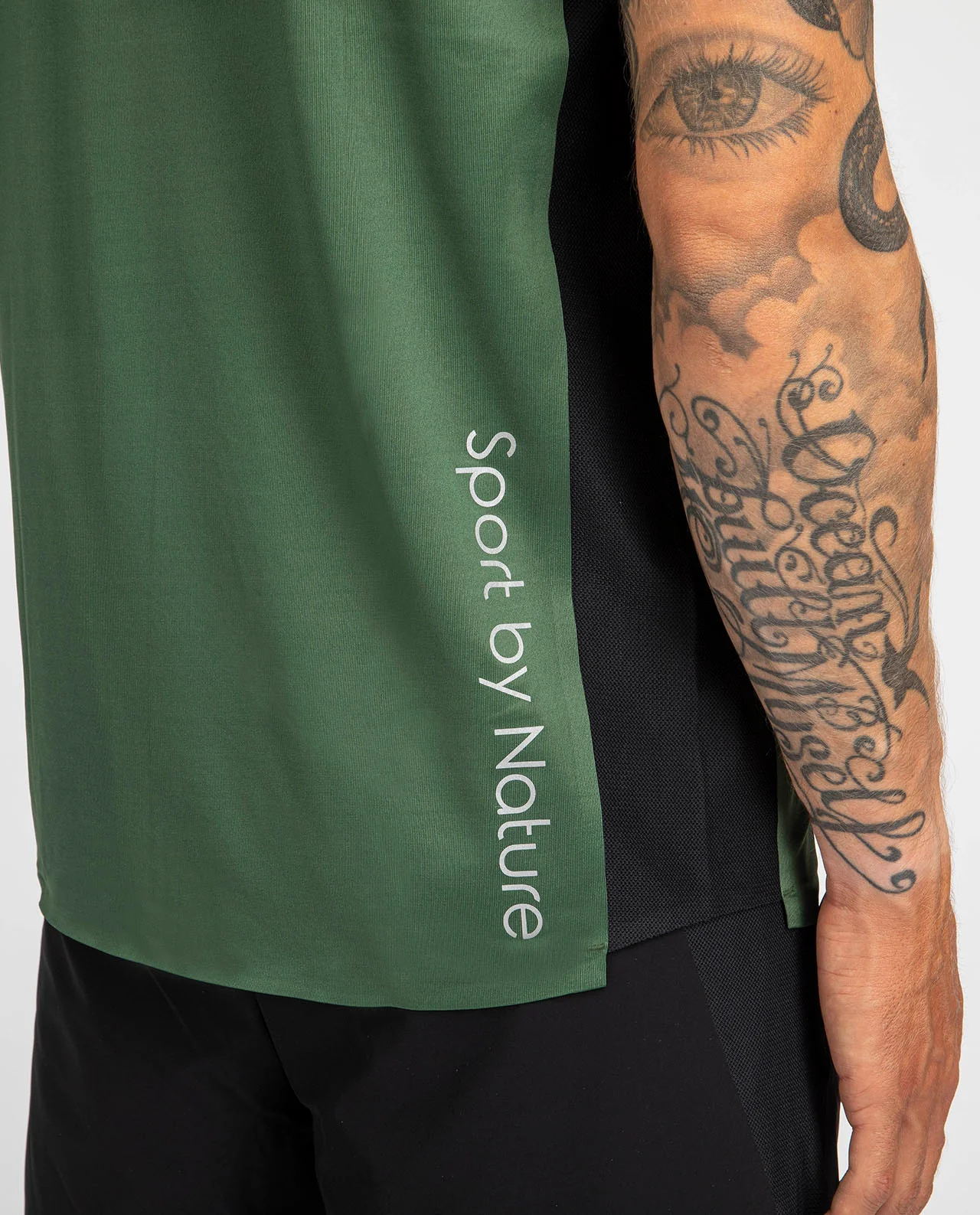 T-Shirt de sport respirant recyclé – Image 4