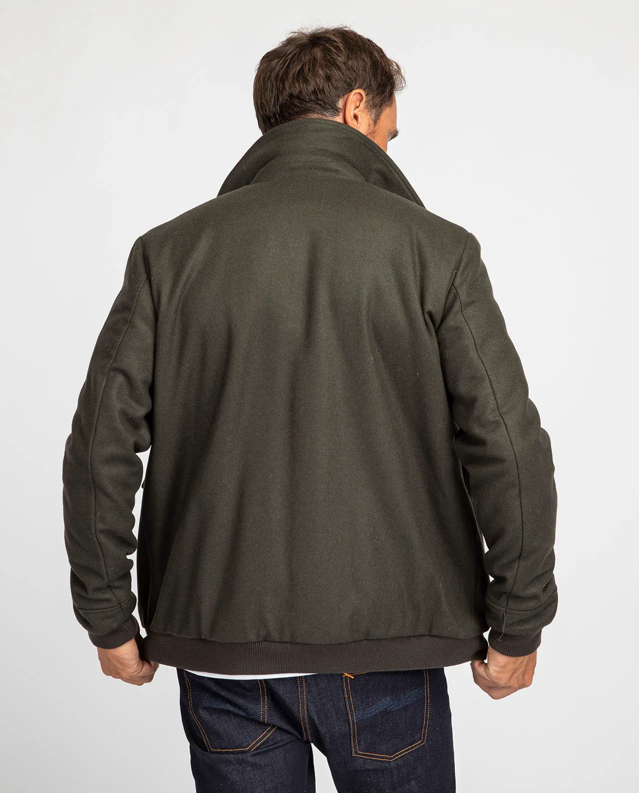 Veste boutonnée en laine et cachemire recyclés – Image 3